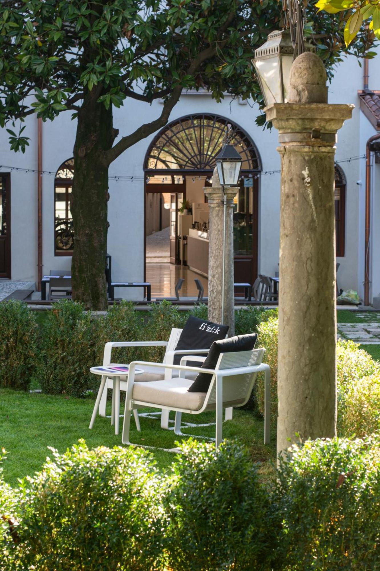 Bed and Breakfast Bassano Club House Бассано-дель-Граппа Экстерьер фото